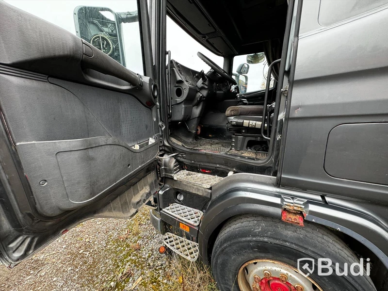 SCANIA R144GB6X2NA530 | Manuell | 520hk | 1999 | Reparationsobjekt lastväxlarprojekt - EXPORT