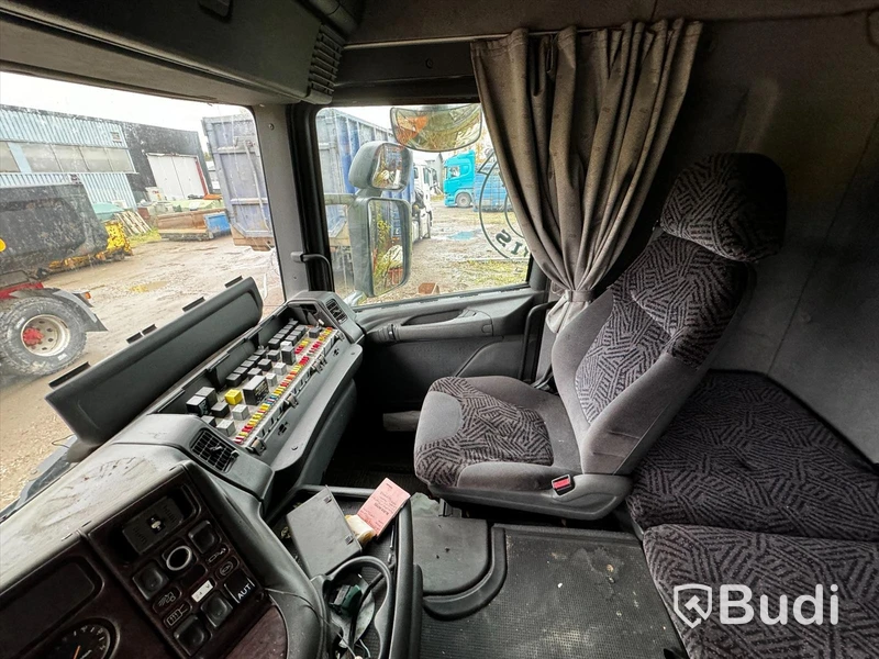 SCANIA R144GB6X2NA530 | Manuell | 520hk | 1999 | Reparationsobjekt lastväxlarprojekt - EXPORT
