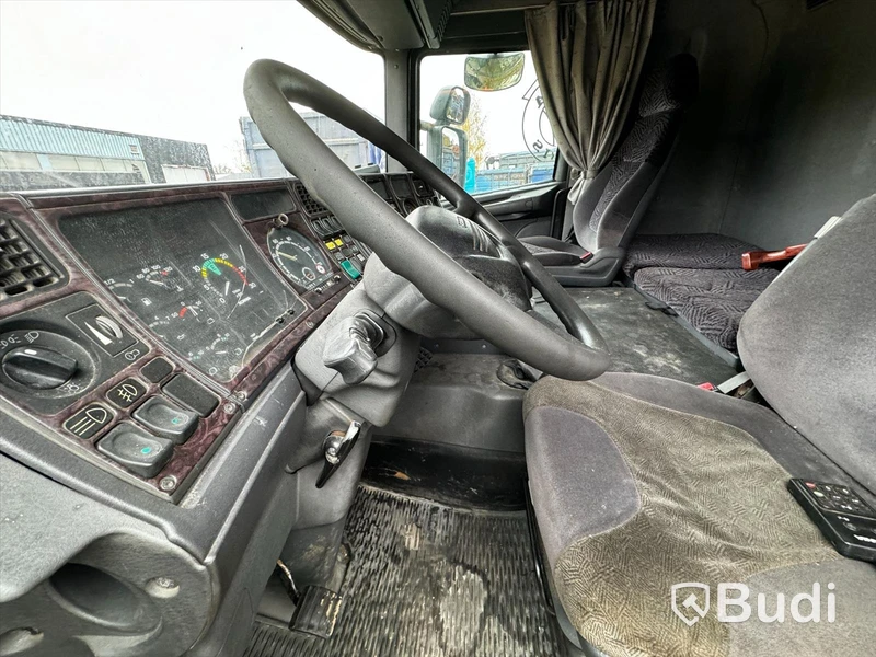 SCANIA R144GB6X2NA530 | Manuell | 520hk | 1999 | Reparationsobjekt lastväxlarprojekt - EXPORT