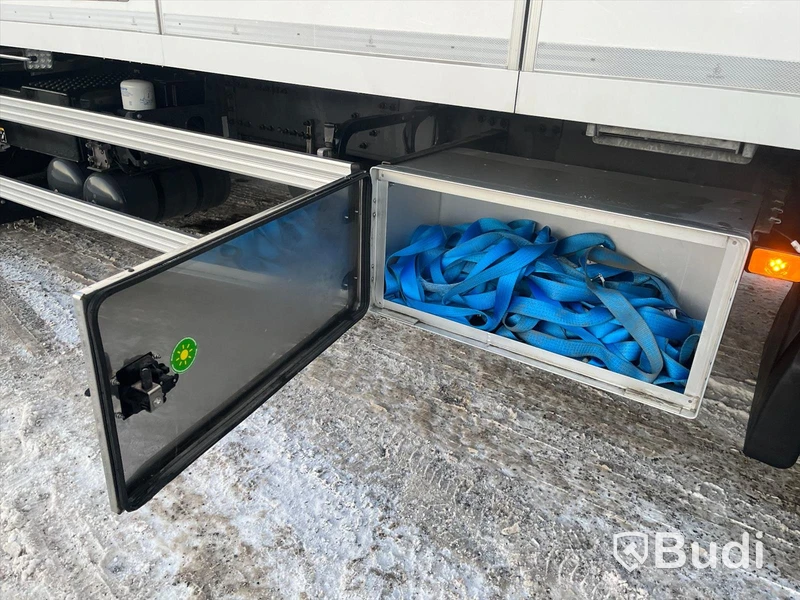Lastbil Volvo FH 500 Yrkesutbildning Fjärrbil | 2022 | Automat | Öppningsbar sida | Nypris ca 2 800 000
