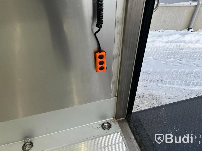 Lastbil Volvo FH 500 Yrkesutbildning Fjärrbil | 2022 | Automat | Öppningsbar sida | Nypris ca 2 800 000