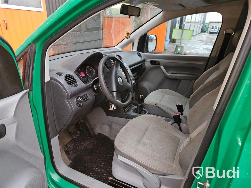 Skåpbil Volkswagen Caddy Panel Van 1.9 TDI -2006 | Manuell | 105hk | Repobjekt. Auktionen omstartad.