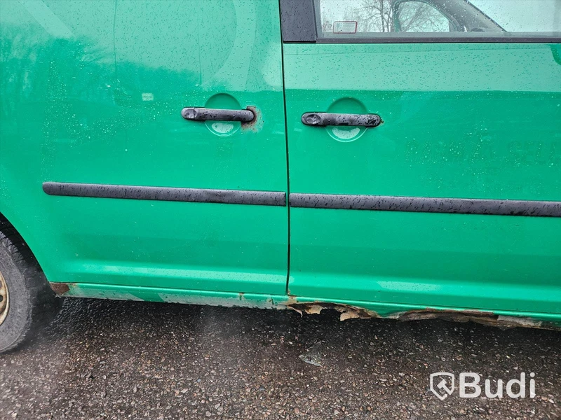Skåpbil Volkswagen Caddy Panel Van 1.9 TDI -2006 | Manuell | 105hk | Repobjekt. Auktionen omstartad.