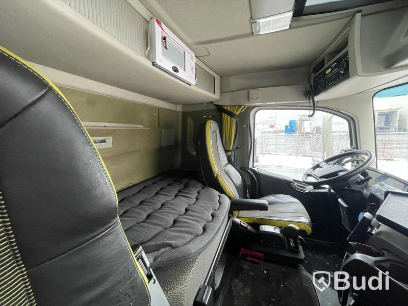 Lastväxlare Volvo FH 16 -2016 | I-Shift | 562hk | HIAB 24 ton | Nybesiktigad