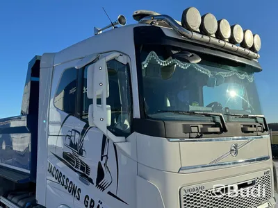 Tippbil VOLVO FH16 8x4 -2016 | SÖRLING-ILSBO SÖ3SS -2016