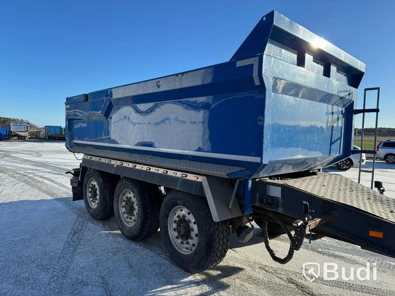 Tippbil VOLVO FH16 8x4 -2016 | SÖRLING-ILSBO SÖ3SS -2016