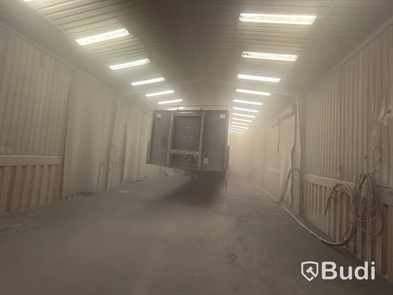Lack- & blästerbox med utrustning - 8x16 m med dubbla portar