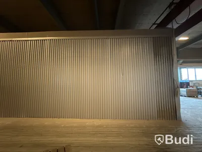Lack- & blästerbox med utrustning - 8x16 m med dubbla portar