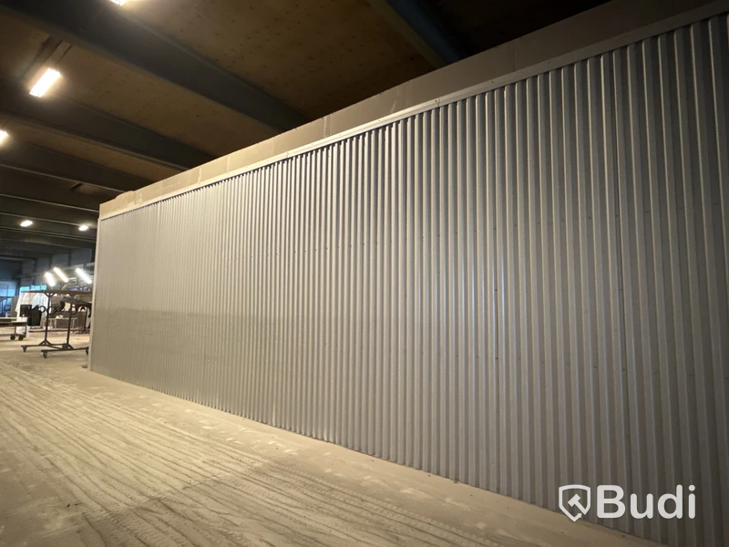 Lack- & blästerbox med utrustning - 8x16 m med dubbla portar
