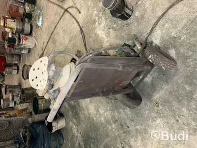 2 st lackeringsboxar med färgpump