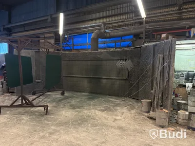 2 st lackeringsboxar med färgpump