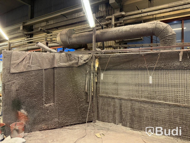 2 st lackeringsboxar med färgpump