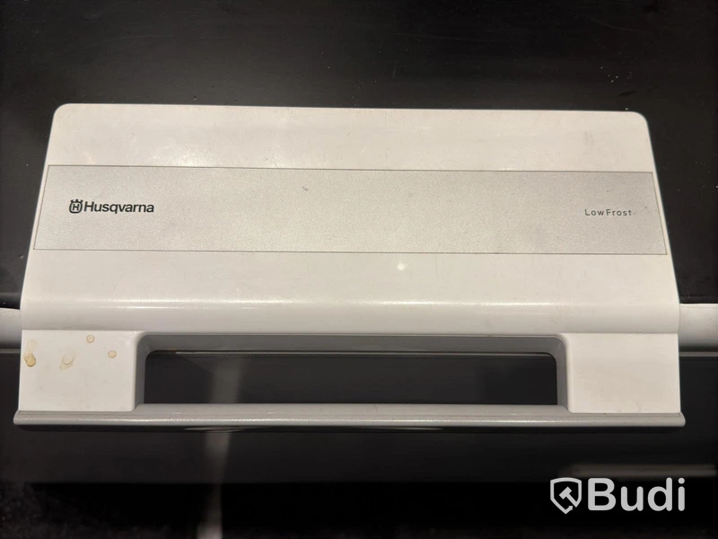 Husqvarna Chest Freezer | 106 x 68 x 86 cm