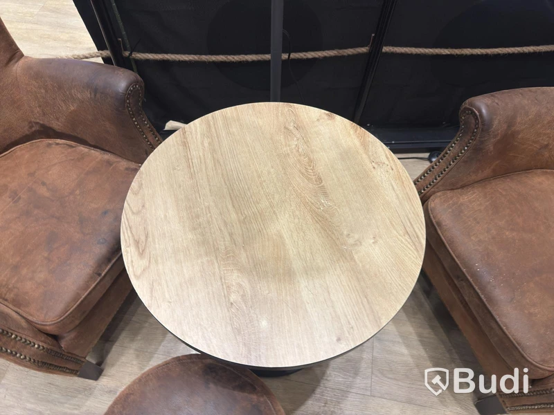 2 armchairs, table & pouffe
