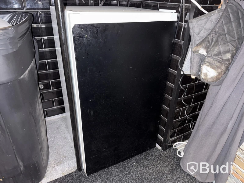 Logik fridge LUL48W22E
