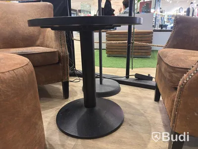2 armchairs, table & pouf