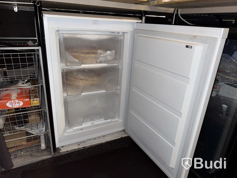 Logik Freezer LUF55W20E