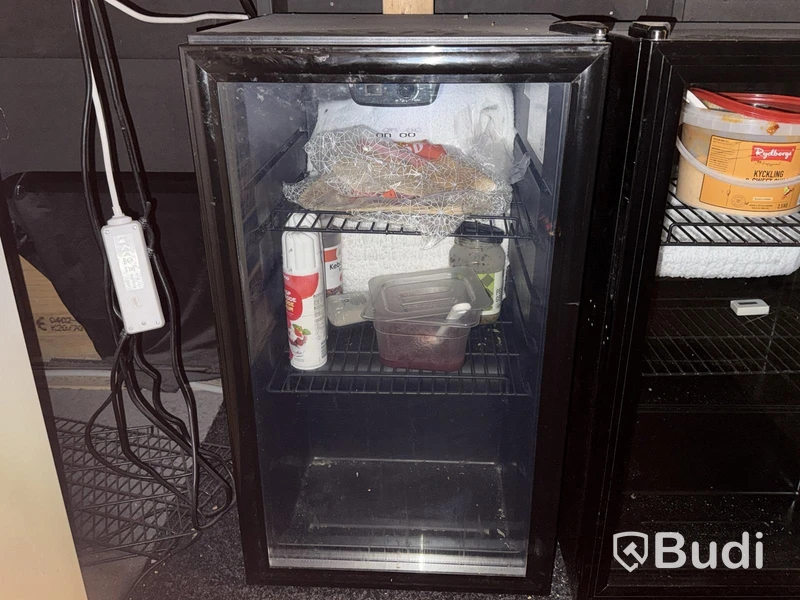 Scandomestic DKS 122 BE Refrigerator | 105 L