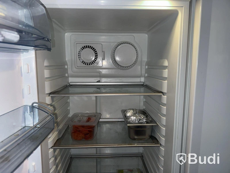 Husqvarna Refrigerator QR2345W | 378 L