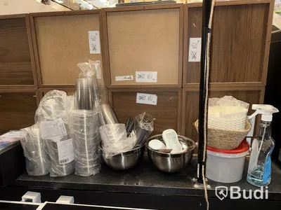 Lot of restaurant equipment