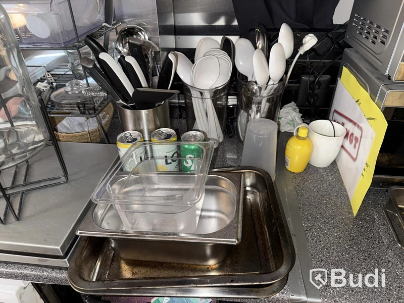 Lot of restaurant equipment