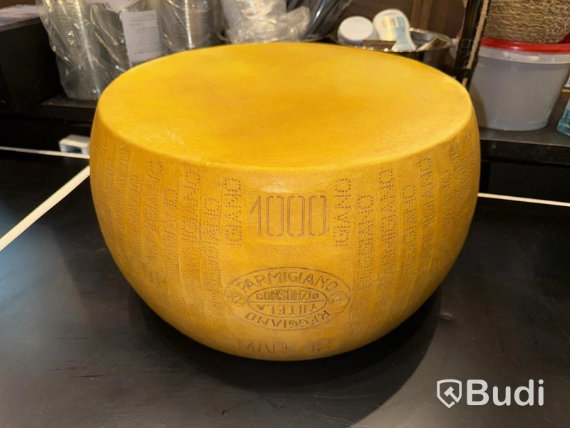 Decorative “Parmesan Cheese” in Plastic | Diameter 44 cm
