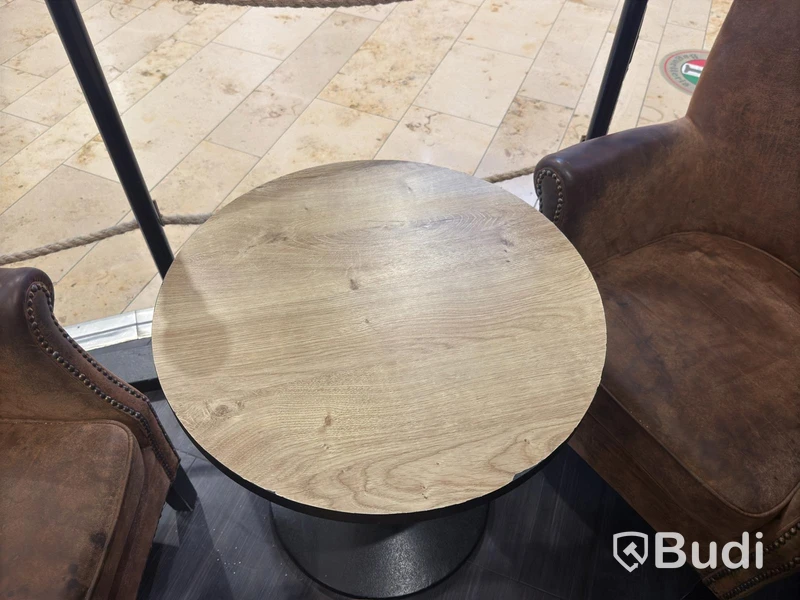 2 armchairs, table & pouffe