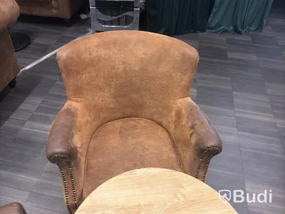 3 armchairs & 1 table