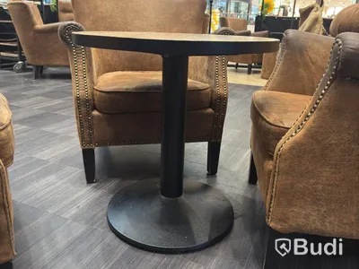 3 armchairs & 1 table
