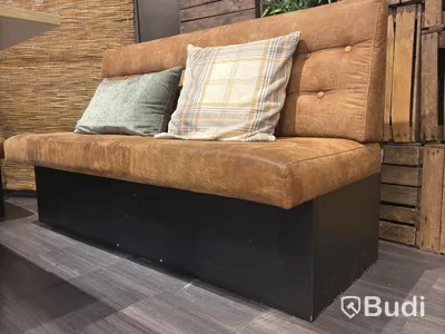 2 sofas & 2 tables