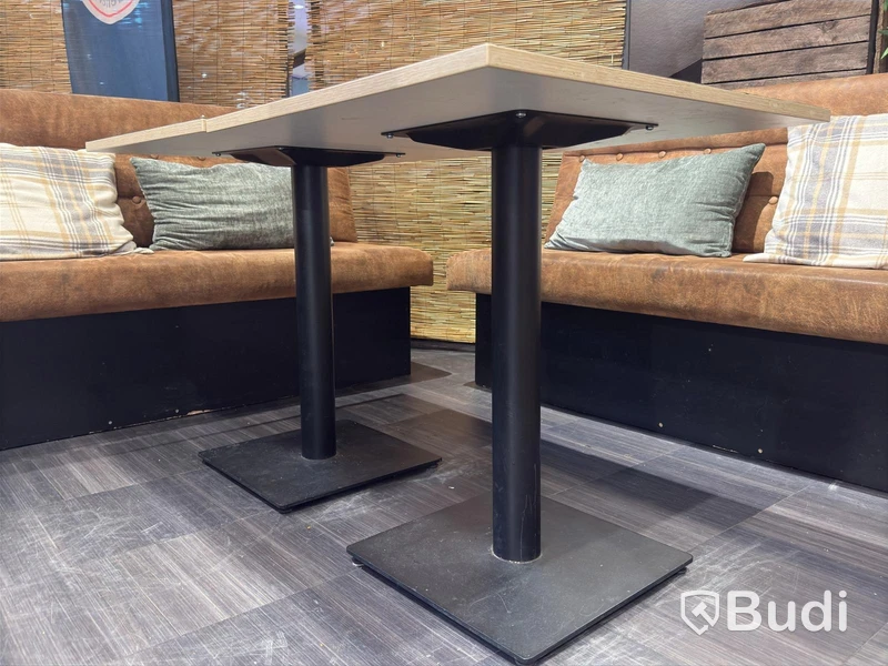 2 sofas & 2 tables
