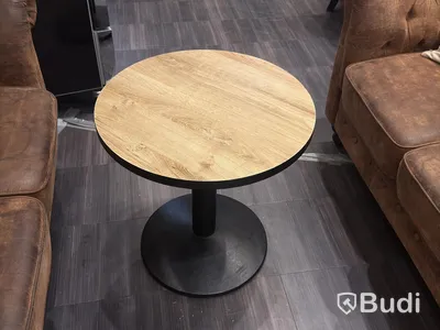 2 sofas & coffee table