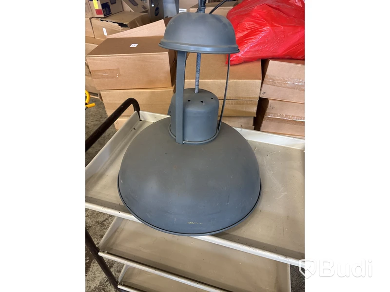 Taklampa industrimodell