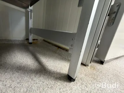 Rostfria hyllor 4 sektioner