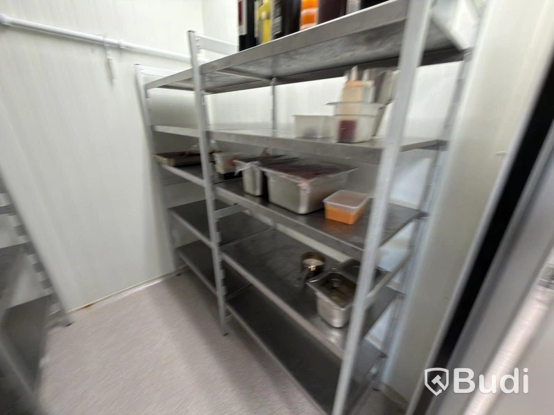 Stainless steel shelving, 4 sections