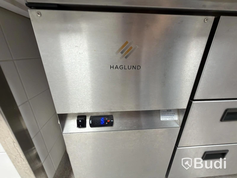 Haglund Refrigerated Counter with 9 Drawers