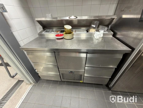 Kylbänk novameta med 7 lådor - FUNKTION OSÄKER