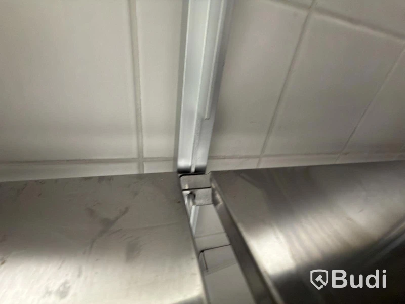 Stainless steel shelving system with 6 sections