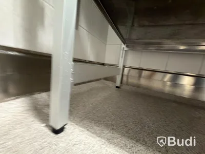 Stainless steel shelving system with 6 sections