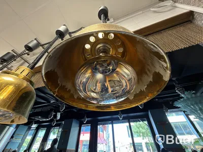 6 heat lamps