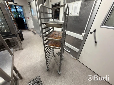 Rostfri rullvagn för brickor