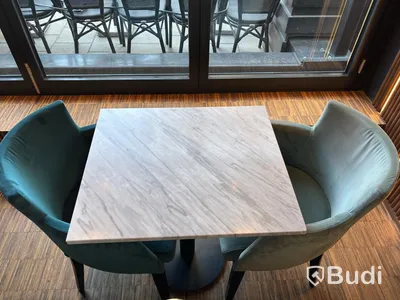 8 st. Bord i marmor inkl. 16 st. fåtöljer Homeline