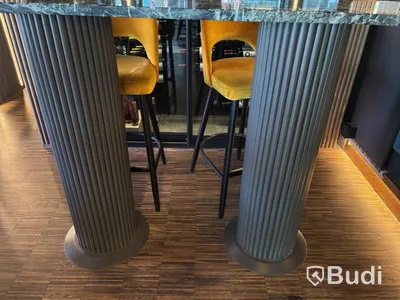 Marble dining table incl. 4 Homeline chairs