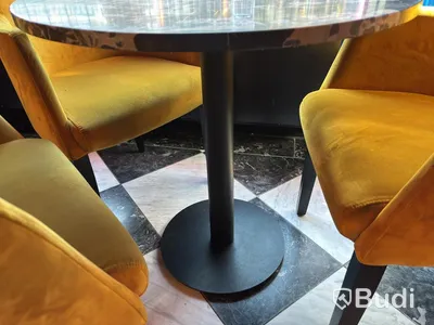 Round marble dining table incl. 3 chairs