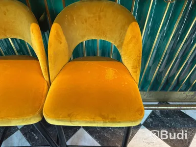 Set of 8 Homeline Chairs