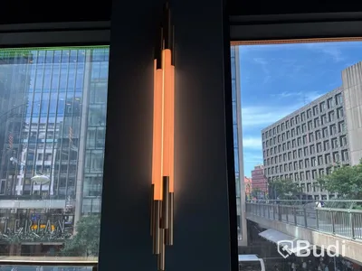 8 Wall Lamps