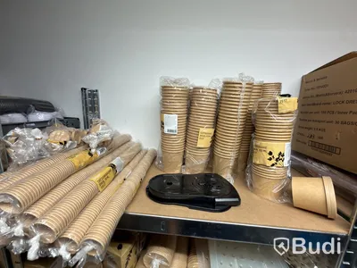 Lot of lids and cups