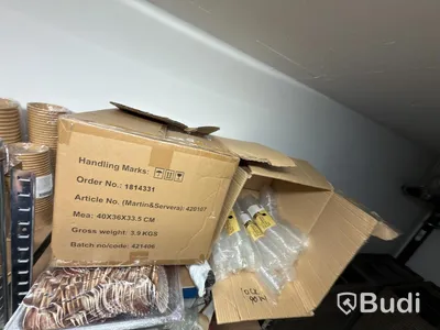 Lot of lids and cups