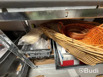 Lot of lids and cups