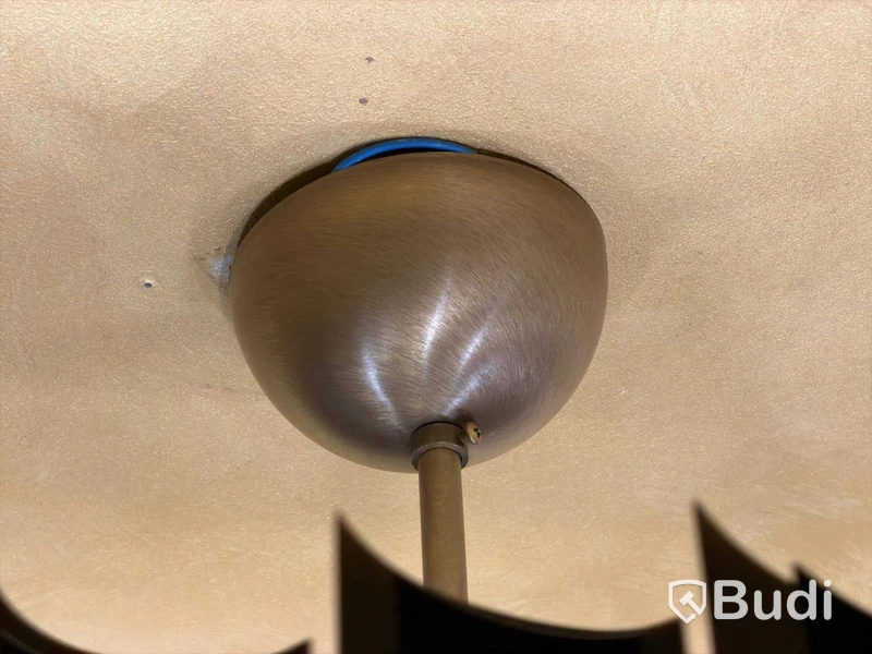 Round chandelier